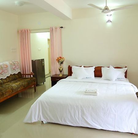Greenfield Inn Thiruvananthapuram Exteriör bild