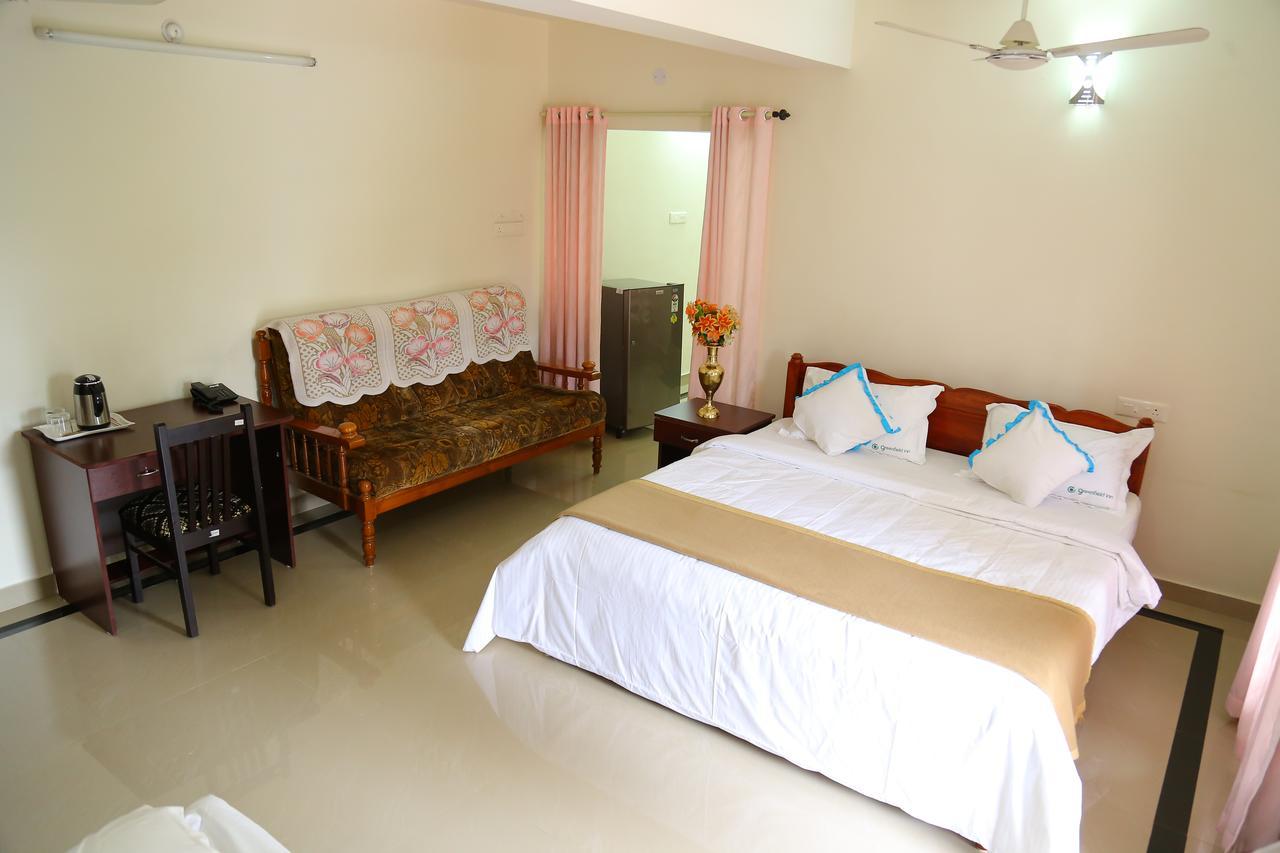 Greenfield Inn Thiruvananthapuram Exteriör bild